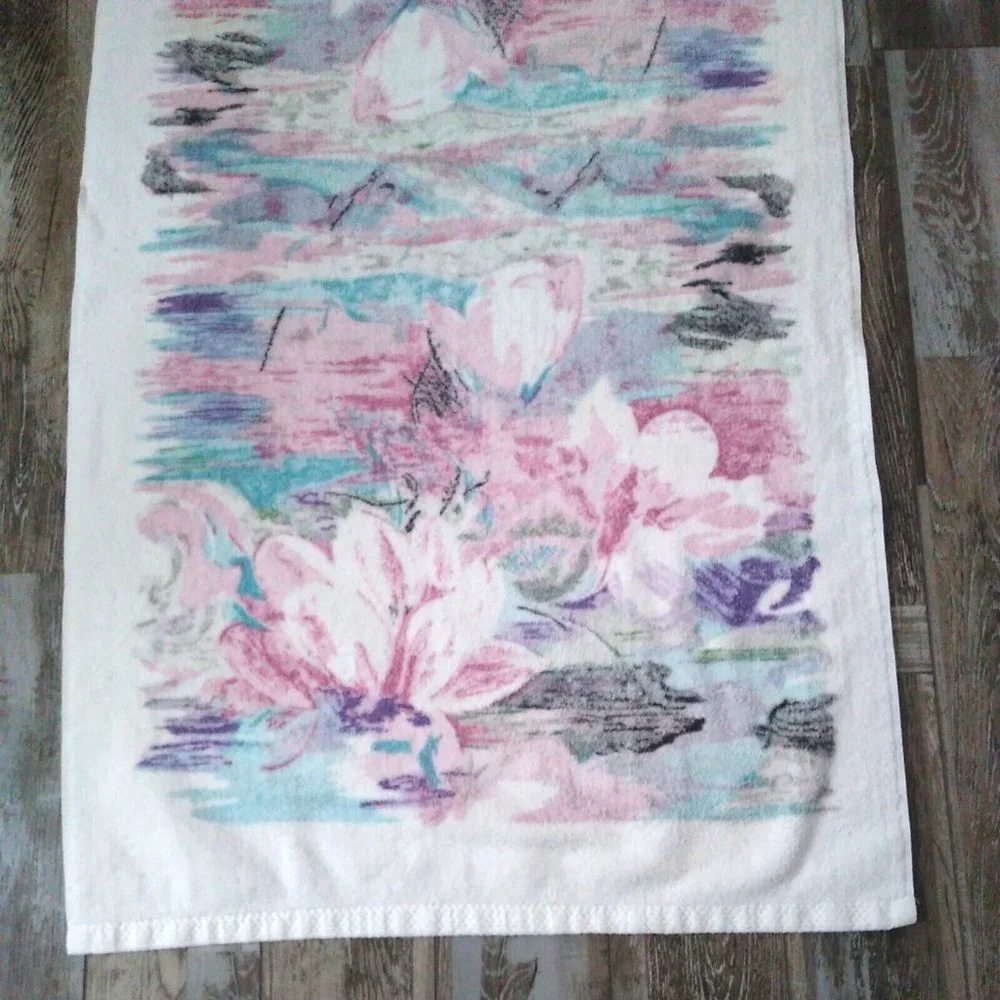 Vintage Bathroom Guest Towel W Washcloth Lotus Flower Pink Blue Black JC Penney